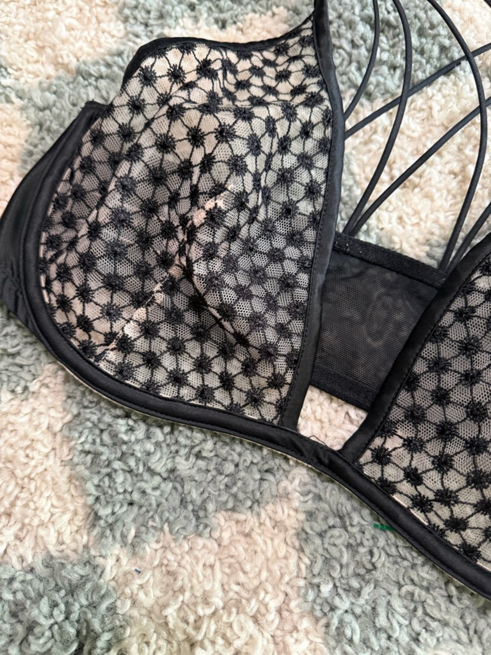 VICTORIA'S SECRET Starburst Unlined Plunge Bra Semi Sheer Black Mesh Size 36D - Picture 6 of 11
